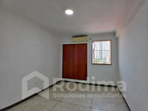 Apartamento En Residencias El Centro, Edificio Conectado A Pozo De Agua