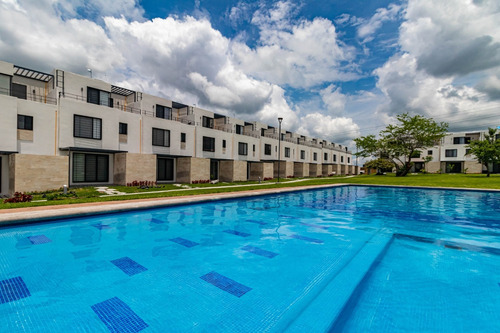 Imagen 3 de 14 de Venta De Casa C/alberca En Morelos, 3 Recamas Y Roof