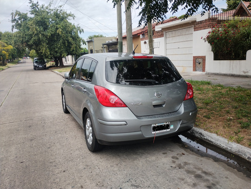 Nissan Tiida 1.8 Acenta
