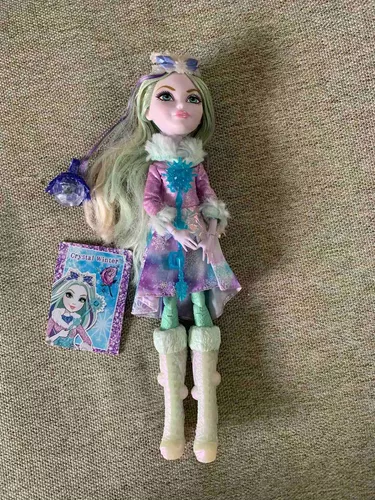 Bonecas Ever After High Cristal Winter Usada