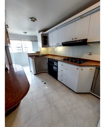 Apartamento En Venta Urb. Las Minas Res. Jardin Minalta