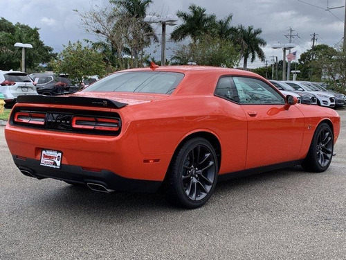 Imagem 2 de 15 de Dodge Challenger 6.4 Srt8 Hemi 16v 2p 2p