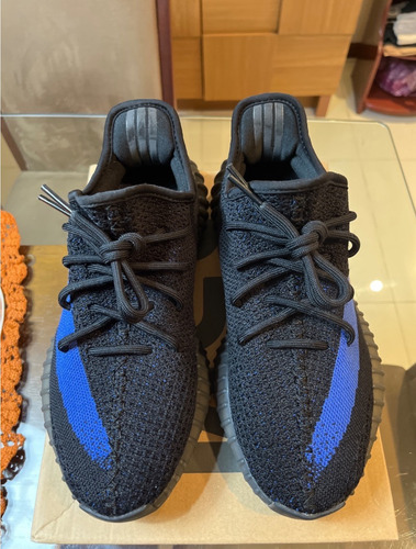Yeezy Boost 350 V2 Dazzling Blue 40br (Usado)