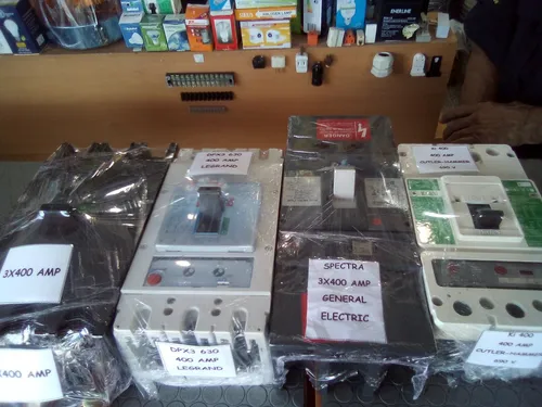 Breakers De 400 Amp