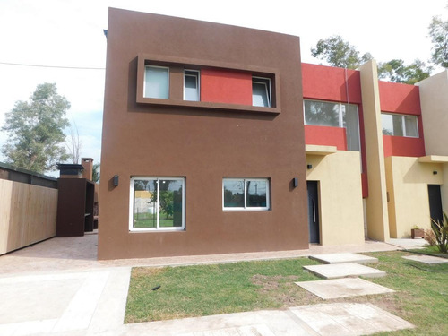 Imagen 3 de 18 de Casa En Venta - Francisco Alvarez