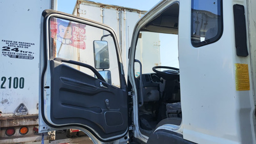 Motor 4 Cilindros Con Turbo, Diesel, 6 Velocidades, Clima