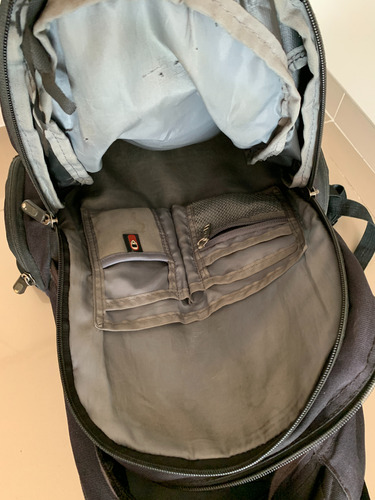 Mochila Samsonite Con 5 Bolsillos Y Air Channel Para Espalda Negro
