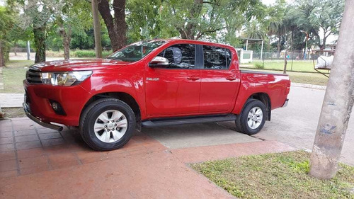 Toyota Hilux 2.8 Cd Srv 177cv 4x2 2017