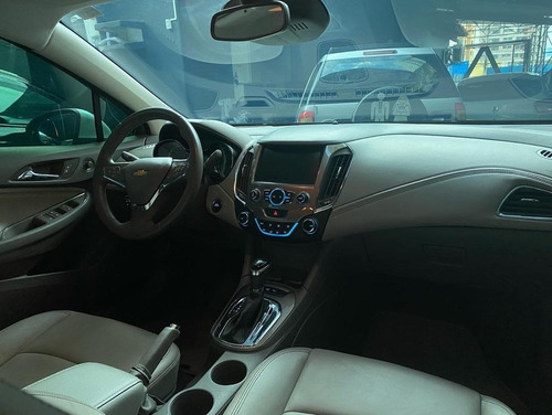 Imagem 9 de 10 de Chevrolet Cruze Ltz