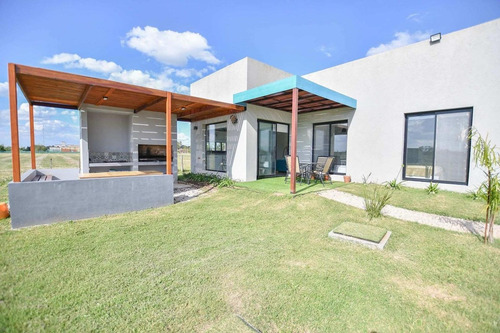 Imagen 16 de 25 de Casa En Venta 4 Dormitorios En El Mirador