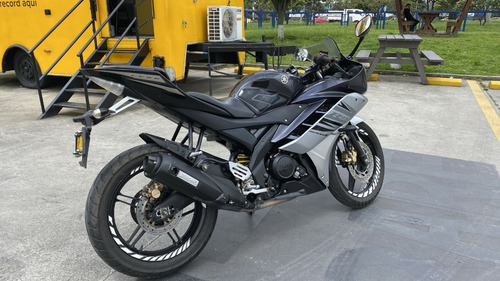 Imagen 7 de 13 de Yamaha R15