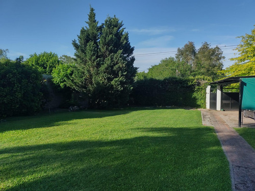Quinta En Monte Grande, 1.200 M2 De Terreno, Pileta Parrilla