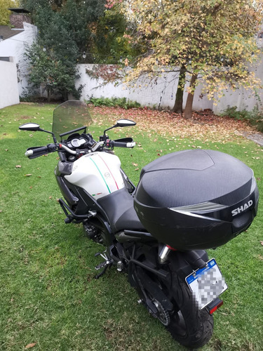 Benelli Tnt 600 Gt Año 2017. 22.000 Km Excelen Con Accesorio