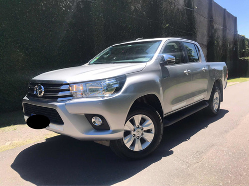 Toyota Hilux 2.8 Cd Srv 177cv 4x4 At 2018