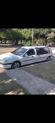 Renault Laguna Funebre