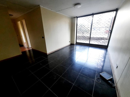 Departamento Con Patio A Dos Cuadras De Metro, Independencia