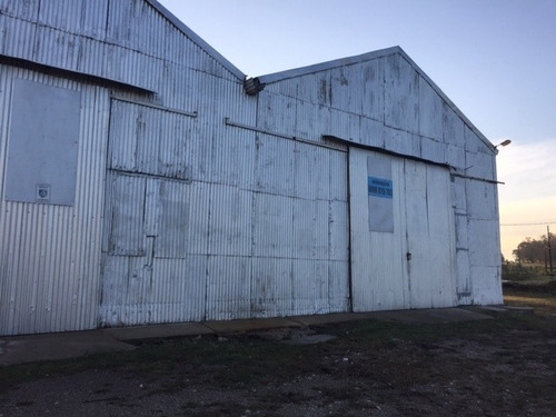 Imagen 8 de 14 de Campo Con Casas Y Galpones