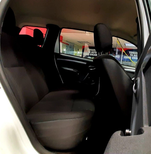 Imagen 15 de 15 de Renault Duster 2015 2.0 Expression At