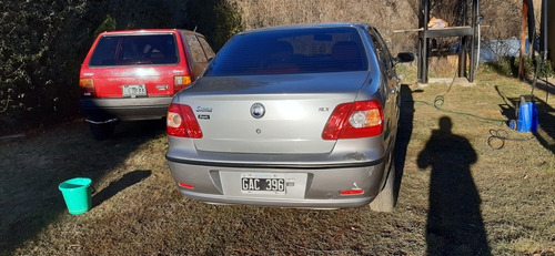 Imagen 5 de 9 de Fiat Siena 2007 1.8 Hlx Class