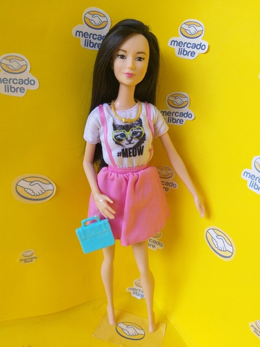 Barbie Fashionistas Kitty Dress, #meow Asiática, Lea 90 Arco (Usado)
