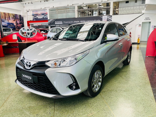 Toyota Yaris Hatchback Xs 1.5 Gasolina 4x2 Automática 2024