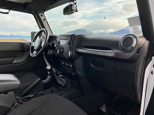 Imagen 15 de 17 de Jeep Wrangler 2016 3.6 Sport 284hp Mtx