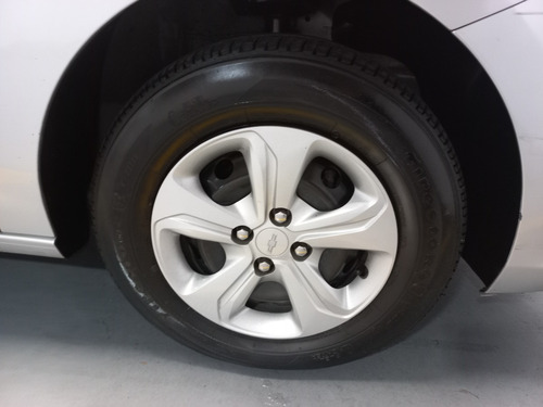 Chevrolet Onix plus 1.2