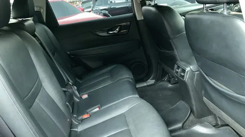Nissan X-Trail T32 Exclusive Sec 2,5 4x4 7P