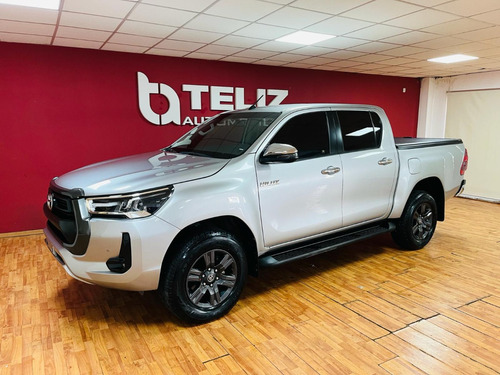 Toyota Hilux SRV 2.7 Nafta Desc. Iva