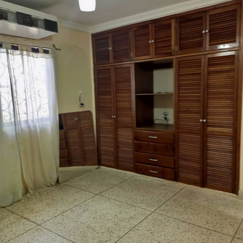 Imagen 10 de 18 de Casa En Alquiler Calle Cerrada En El Trigal Norte, Valencia Enero 2023 - Gh