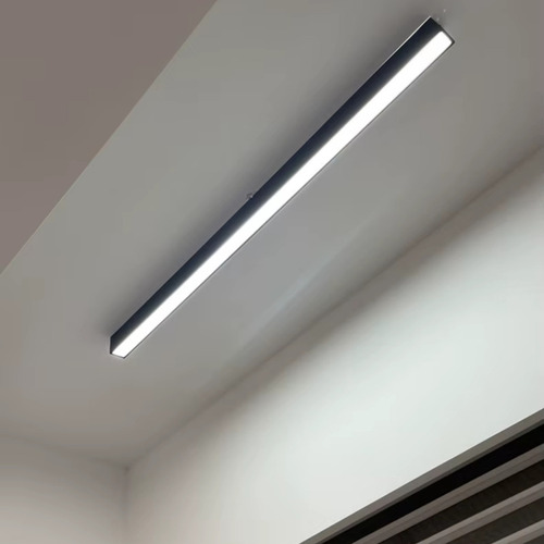 Perfil Led 40mm Sobrepor 2 Metros Linear Externo Preto Largo Tensão De Operação 127v/220v 127/220v
