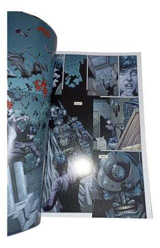 Batman Tierra Uno Dc Definitive Edition Año 2012 (Usado)
