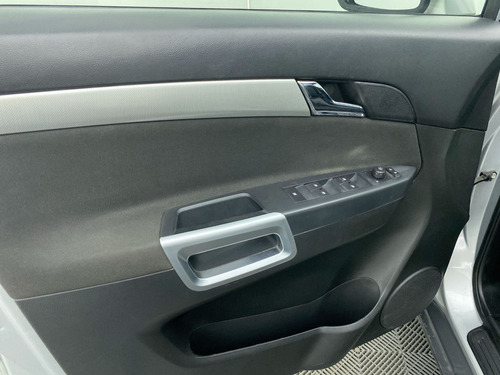 Imagen 14 de 25 de Chevrolet Captiva 2.4 Sport