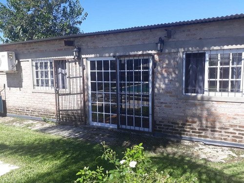 Imagen 2 de 4 de Amplia Casa Con Pileta En Bº Sta. Rita Ii