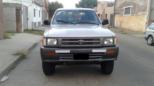 Imagen 9 de 15 de Toyota Hilux 2.8 D/cab 4x4 Mod 2001 Aspirada