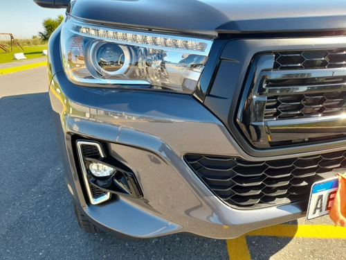 Toyota Hilux 2.8 Cd Srx 177cv 4x4 At 2020