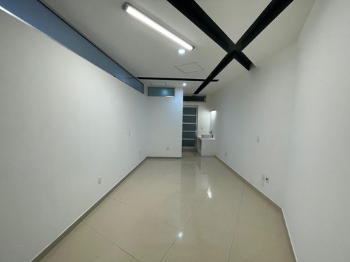 Imagen 5 de 11 de Consultorio En Renta En Hospital H+