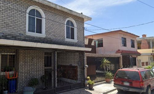 Propiedad En Venta En Unidad Laboral 1er Sector, San Nicolás De Los Garza, Nuevo León. Sm