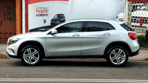Imagen 5 de 15 de Mercedes Benz Gla 200 2017 Cgi Sport 1.6t Factura De Agencia