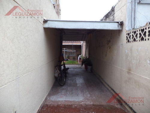 Imagen 10 de 21 de Lote Propio - 10x24 - Multifamiliar - Contruidas 2 Viviendas - Garage Pasante