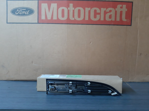 Emblema Guardafango Izquierdo F250 Super Duty Original Ford