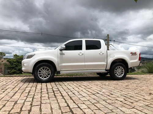 Imagem 3 de 7 de Toyota Hilux Srv Tóp