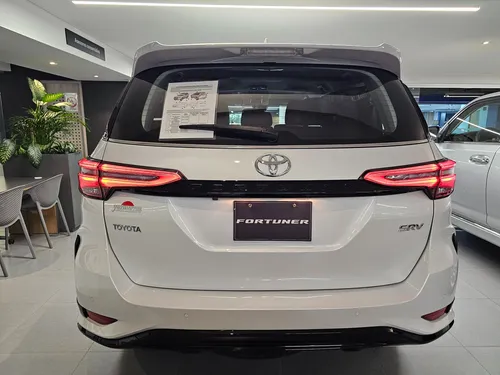 Toyota Fortuner 2.8 Diesel Srv 4X4 At