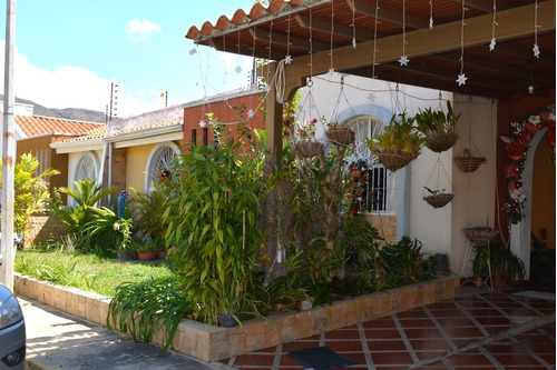  Vendo Casa En Conjunto Privado Pie De Monte Chalét En Municipio San Diego, Urb. La Cumaca J.o 