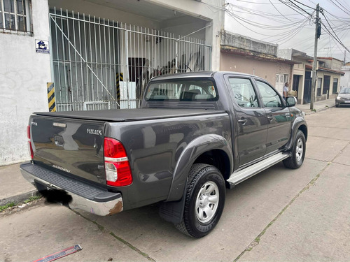 Imagen 4 de 13 de Toyota Hilux 3.0 Cd Sr 171cv 4x2 - B3 2015