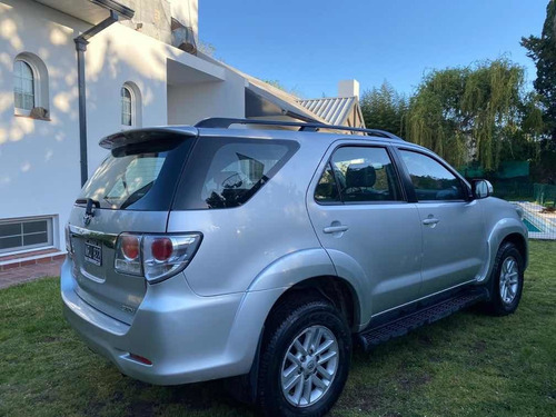 Toyota Sw4 2014 2.7 Srv Cuero Vvti 4x2 4at 7 Asientos
