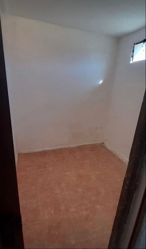 Casa Dos Dormitorios Con Cochera,con Renta, En Belvedere