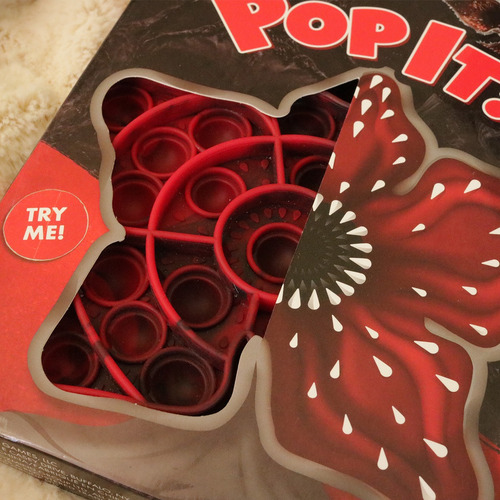 Pop It! Buffalo Games Stranger Things Demogorgon Stranger Things