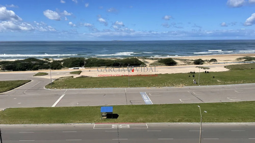 Edificio Mare Nostrum Venta Apartamento En Mare Nosturm 2 Dormitorios Y Medio Frente Al Mar