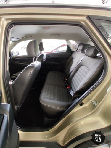 Imagen 12 de 15 de Kia Sonet Vibrant Mec 2023